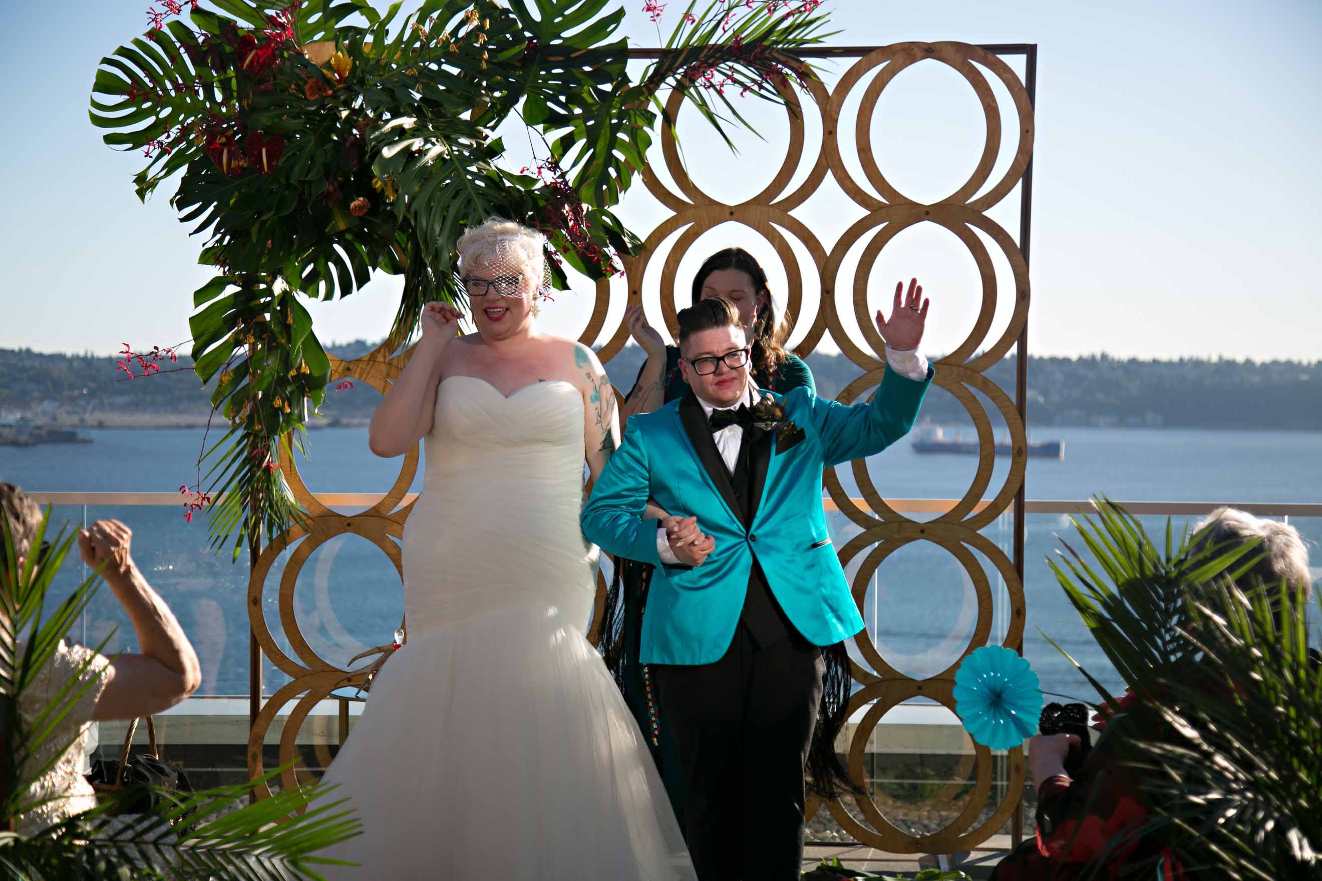 Fun colorful MOHAI wedding Flora Nova Design