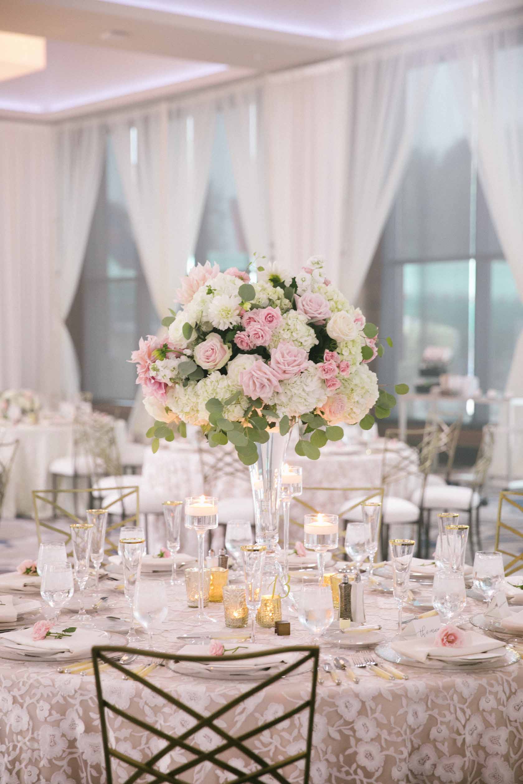 A Hyatt Regency Lake Washington Wedding - Flora Nova Design - Premier ...